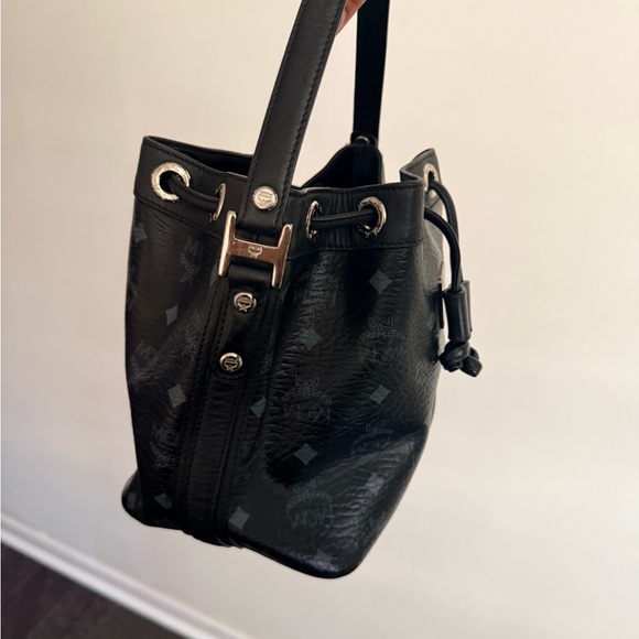 MCM Black Leather Shoulder Bag - Picture 2 of 7